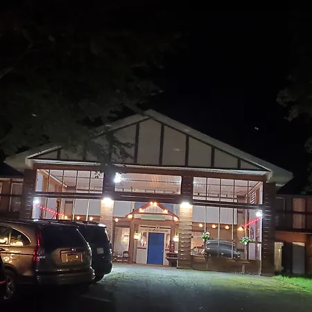 Pocono Mountain Hotel And Spa-3